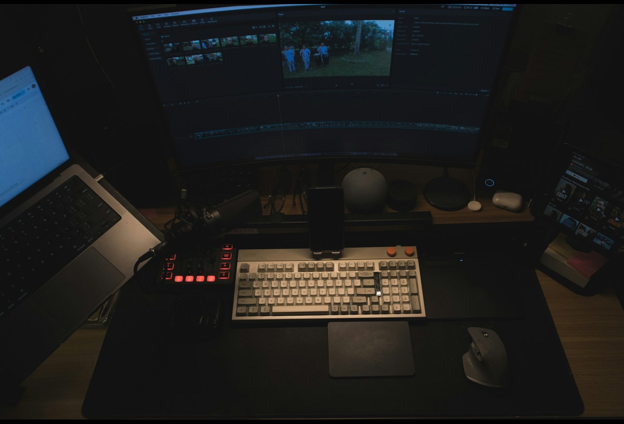 Sfmcompile, render, and export your Source Filmmaker projects with SFM.